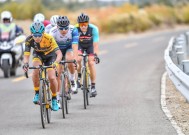 AG体育官方网站-奥格斯堡马车手率先突围，取得胜利第一声！(奥格斯堡竞技场)