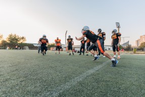 AG体育官方网站-球队在比赛中展现出了团结一致的精神和能力(球队团结一致的说说)