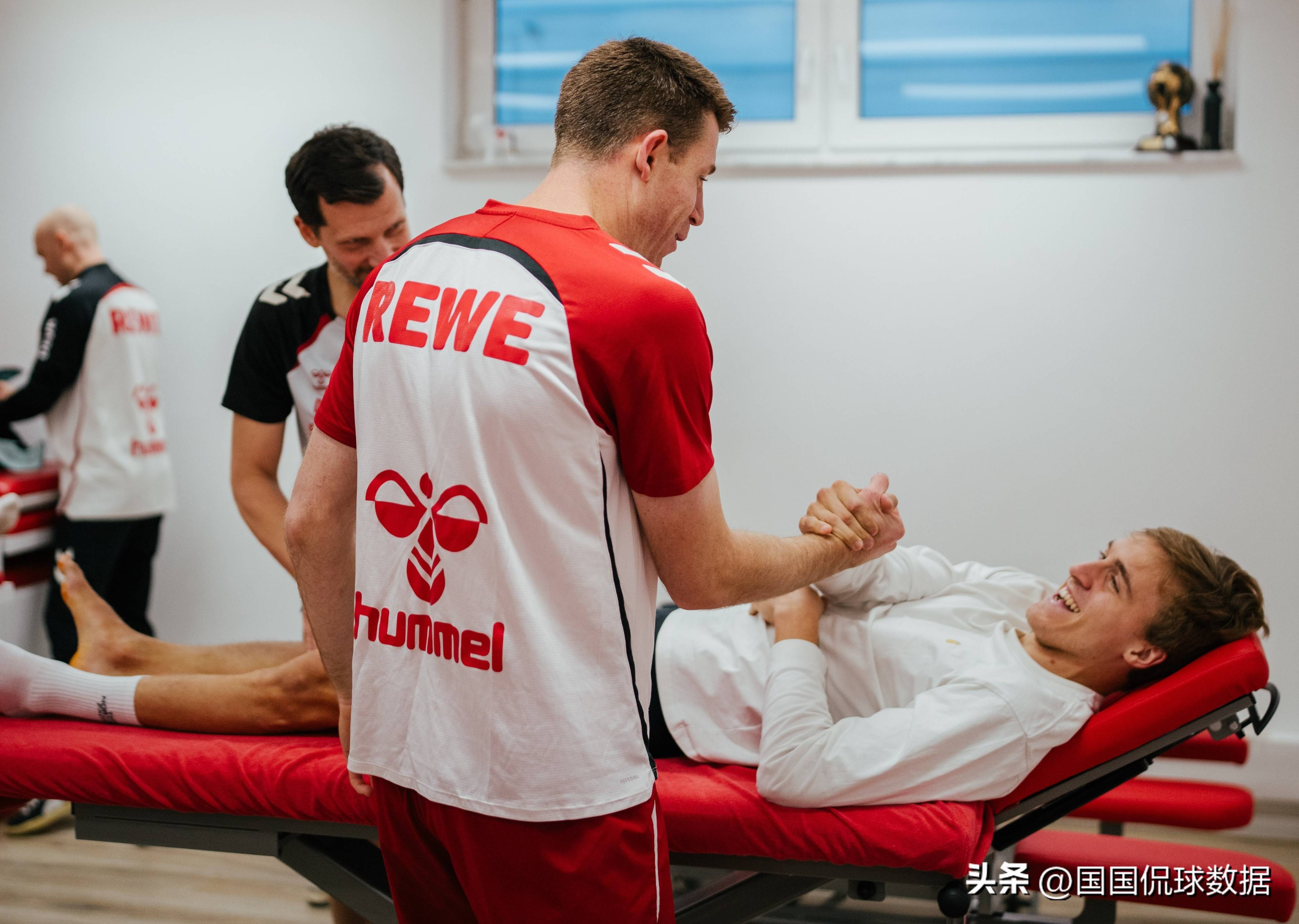 AG体育官网-科隆主场迎战高强度挑战，展开角逐  第2张